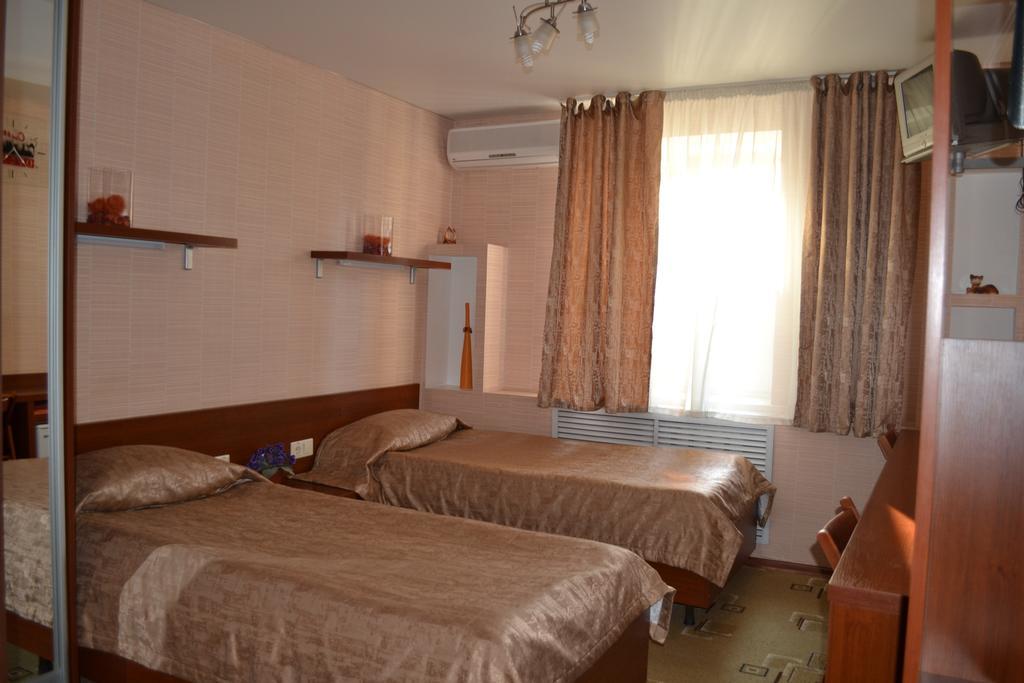 جومل City Hotel الغرفة الصورة