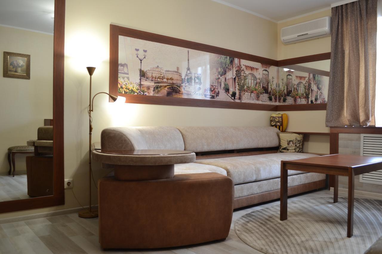جومل City Hotel المظهر الخارجي الصورة