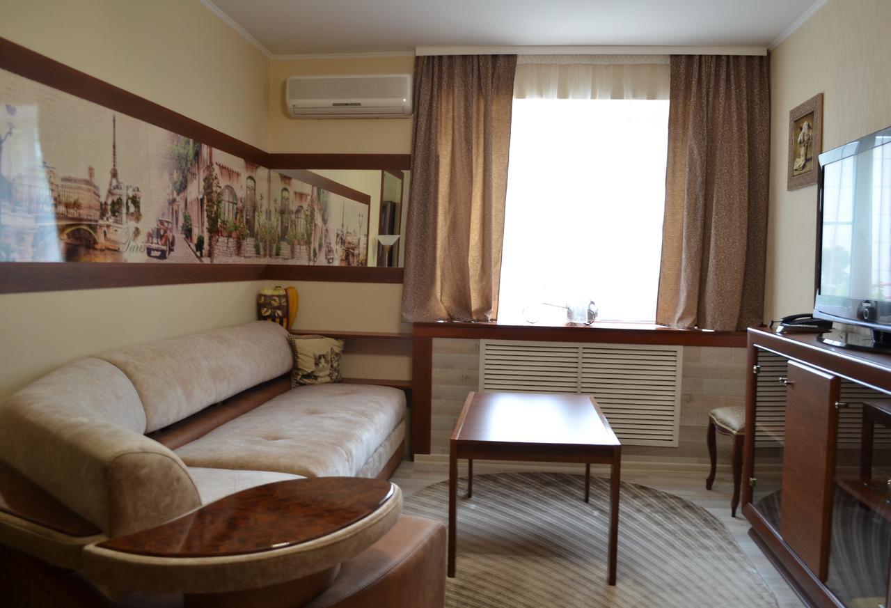 جومل City Hotel المظهر الخارجي الصورة